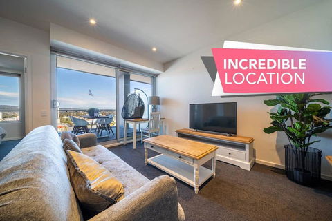 Divinity On Morphett - In The Heart Of The CBD - Free Wifi - Nespresso - Accommodation Rockhampton 0