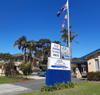 Dolphins of Mollymook Motel and Fifth Green Apartments - Accommodation Rockhampton