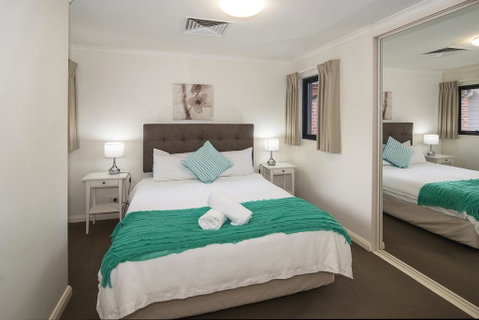 Downtown Apartments - Accommodation Rockhampton 3