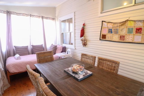 Driftwood At Blacksmiths - Accommodation Rockhampton 1