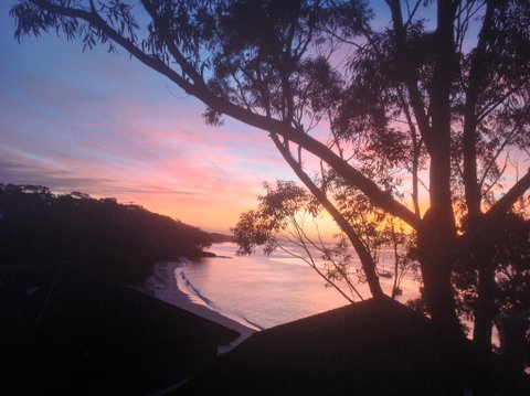 Dutchies Beachside Retreat - Accommodation Rockhampton 0