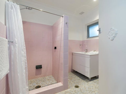 Dutchies Motel Nelson Bay - Accommodation Rockhampton 3