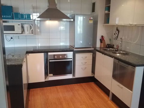 Eagles Eye View - Accommodation Rockhampton 1