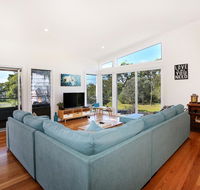 Eagleview - Pet Friendly - 4 Min Walk to Beach - Accommodation Rockhampton