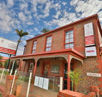 Early Australian Motor Inn - Accommodation Rockhampton