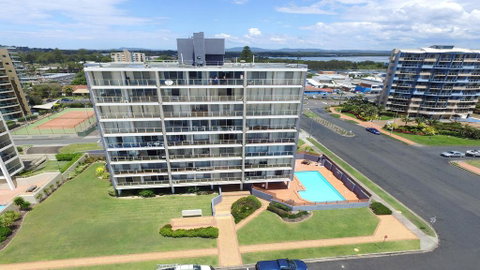 Ebbtide 2 - On Main Beach! - Accommodation Rockhampton 0
