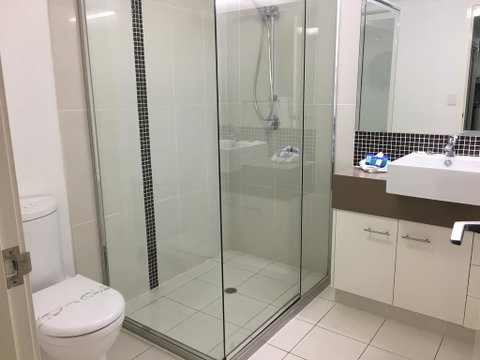 Eden By The Bay - Accommodation Rockhampton 3