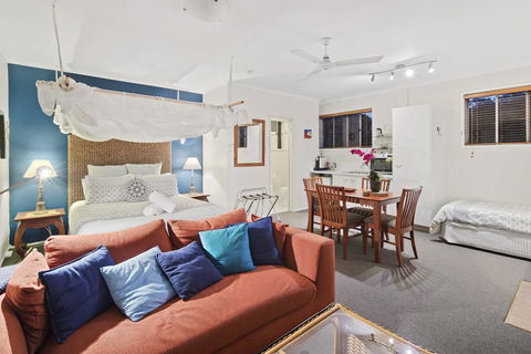 Eden Lodge - Accommodation Rockhampton 2