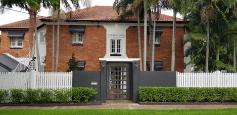 Edward Lodge - Accommodation Rockhampton 2