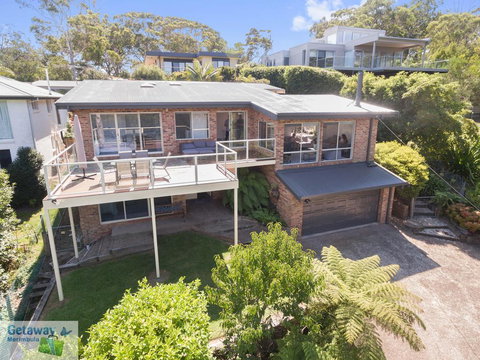 Eight Lakes - Accommodation Rockhampton 0