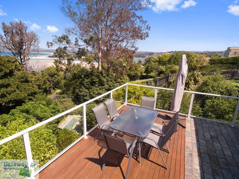 Eight Lakes - Accommodation Rockhampton 3