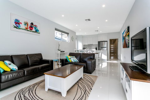 Ella House Adelaide - Accommodation Rockhampton 0