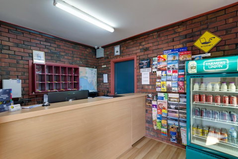 Enfield Motel - Accommodation Rockhampton 0