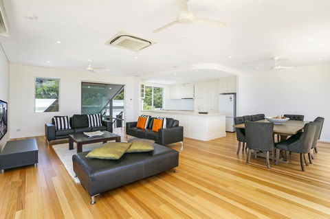 Enjoy The Views, Sunshine Beach - Accommodation Rockhampton 1