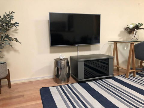 Escape To Strathfield For 8 Guests - Accommodation Rockhampton 3