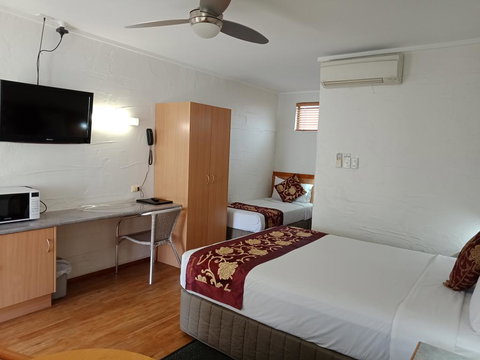 Espana Motel - Accommodation Rockhampton 2