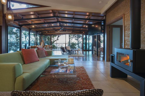 Eumarella Shores Noosa Lake Retreat - Accommodation Rockhampton 1