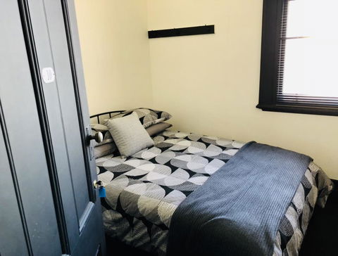 Eureka Hotel / Rainbow Brewery - Accommodation Rockhampton 3