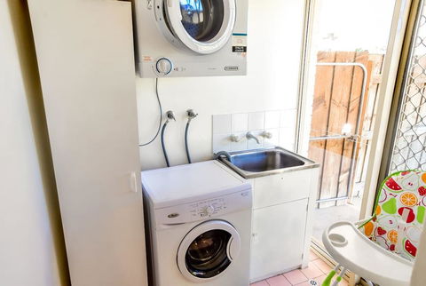 Family Breaks - Accommodation Rockhampton 3