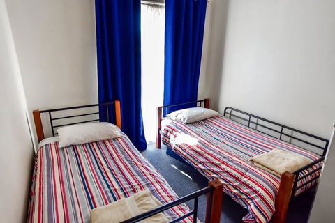 Family Breaks - Accommodation Rockhampton 2