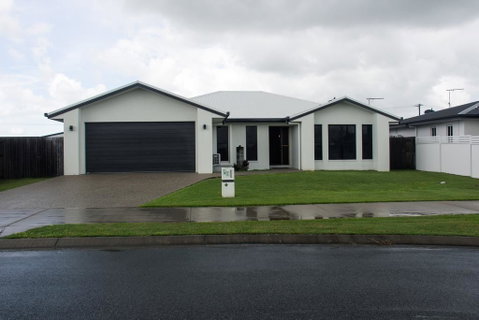 Family Friendly Holiday Home - Accommodation Rockhampton 3