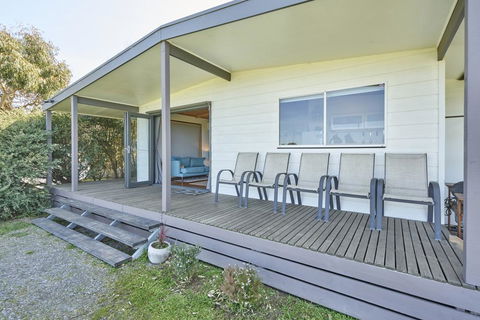 Far View - Accommodation Rockhampton 2