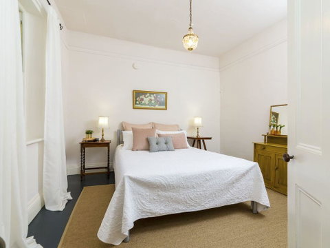 Fig Tree Cottage - Accommodation Rockhampton 2