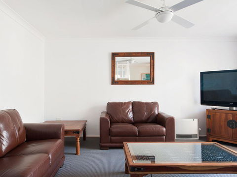 Fingal Waves @ Fingal Bay NSW - Accommodation Rockhampton 2