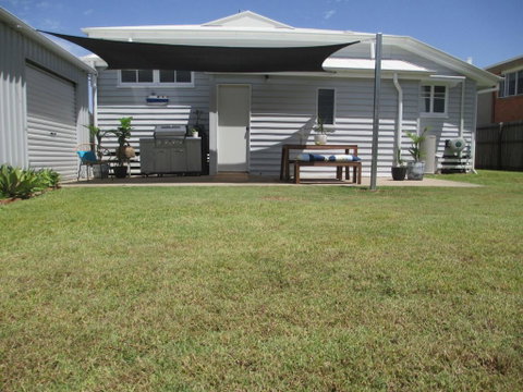 Fisherman's Cottage Hervey Bay - Accommodation Rockhampton 1