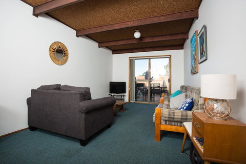 Fishermans Lodge - Accommodation Rockhampton 3