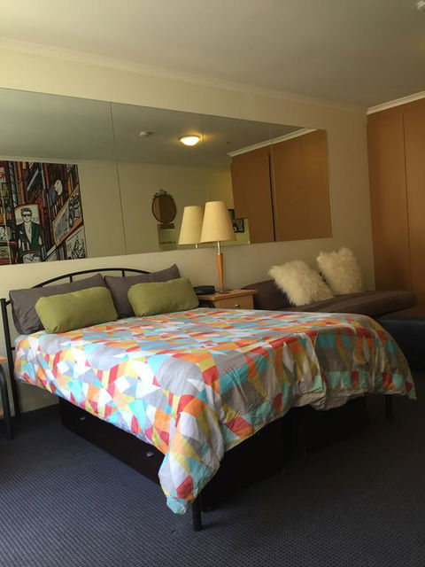 Flinders St Apartments @ Fed Square - Accommodation Rockhampton 3