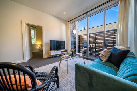 Floral On Frew - Heart Of The CBD - Wifi - Netflix - Accommodation Rockhampton 3