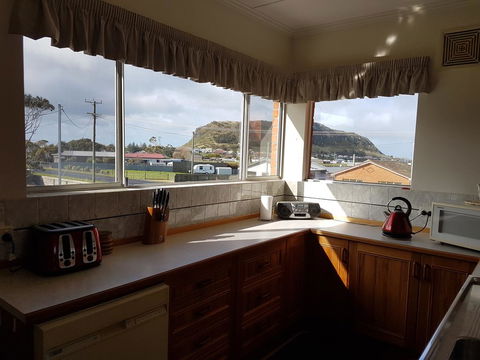 Fred's Place - Accommodation Rockhampton 2