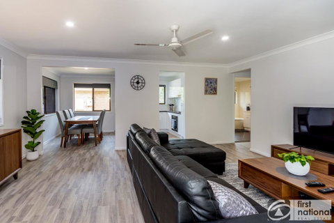 Freshly Revovated Dog Friendly House Walking Distance To Waterfront! - Accommodation Rockhampton 1