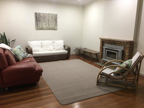 Funky Eco Beach House - Accommodation Rockhampton 2
