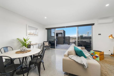 G149 - Apt 2 - Accommodation Rockhampton 2