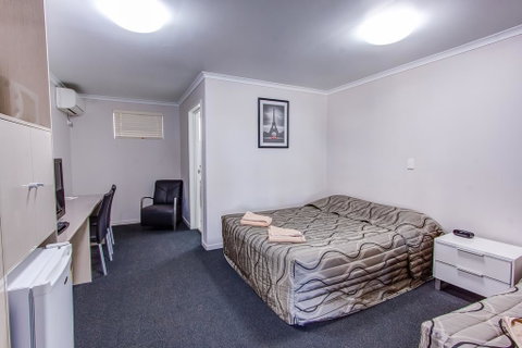 Galaxy Mackay Motor Inn - Accommodation Rockhampton 3