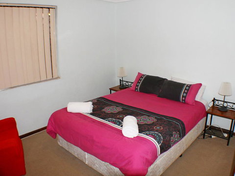 Geraldton Holiday Unit - Accommodation Rockhampton 2