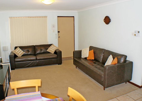 Geraldton Holiday Unit - Accommodation Rockhampton 1