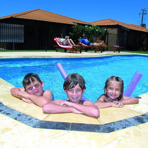 Geraldton's Ocean West Holiday Units & Short Stay Accommodation - Accommodation Rockhampton 3