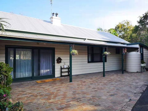GH1886 - Accommodation Rockhampton 2