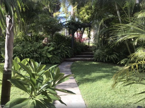 Gindalan - Accommodation Rockhampton 1
