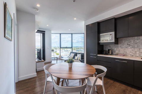 Golden Box Hill Apartment - Accommodation Rockhampton 1