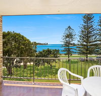 Golden Shores U8 21 Landsborough Parade - Accommodation Rockhampton