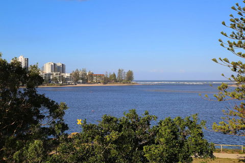 Golden Shores U8, 21 Landsborough Parade - Accommodation Rockhampton 1