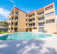 Golden Shores Unit 3 21 Landsborough Parade - Accommodation Rockhampton