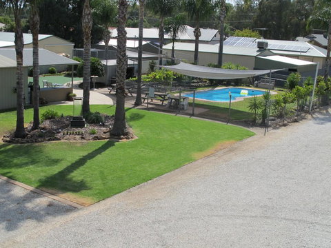 Golfers Lodge Motel - Accommodation Rockhampton 1