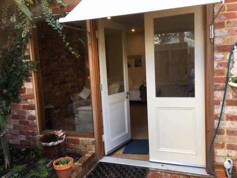 Gorgeous Studio 2 Minutes From The Heart Of Subiaco - Accommodation Rockhampton 2