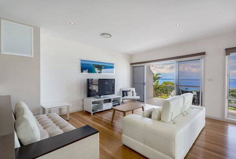 Government Road, 98 - Accommodation Rockhampton 0