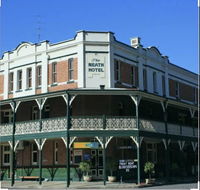 Grand Neath Hotel - Accommodation Rockhampton